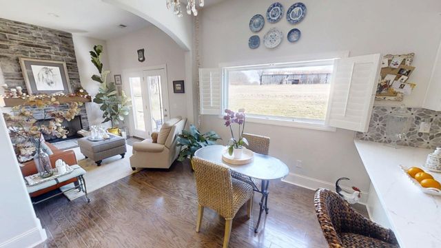 423 Houston Oaks Drive, Paris, KY 40361