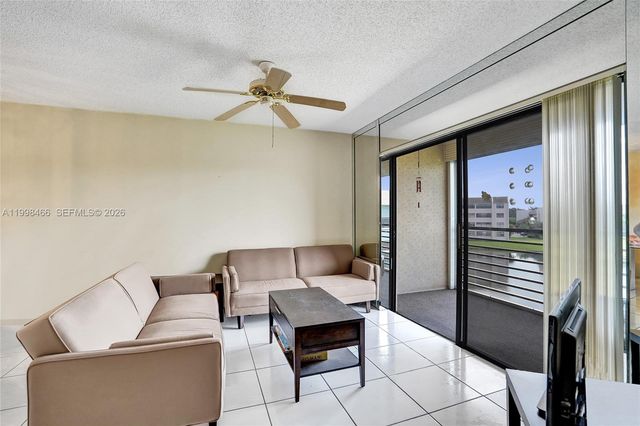 10100 NW 30th Court 310, Sunrise, FL 33322