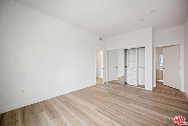 11668 Darlington Avenue 202, Los Angeles, CA 90049