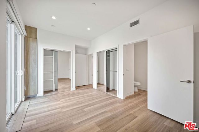 11668 Darlington Avenue 202, Los Angeles, CA 90049