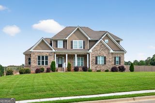 2112 Meadowood Cove, Monroe, GA 30655