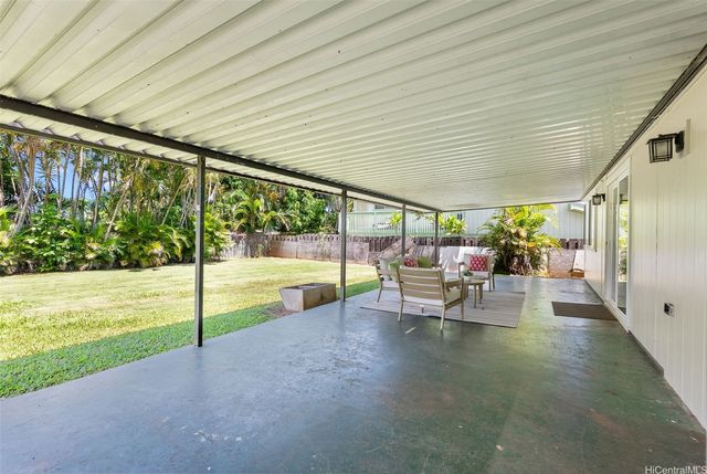 1322 Ulupuni Street, Kailua, HI 96734