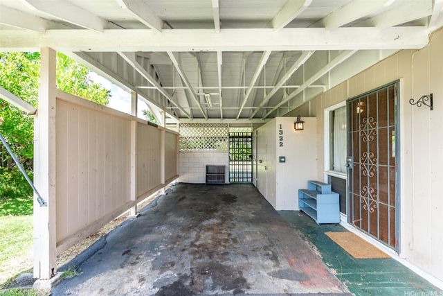 1322 Ulupuni Street, Kailua, HI 96734
