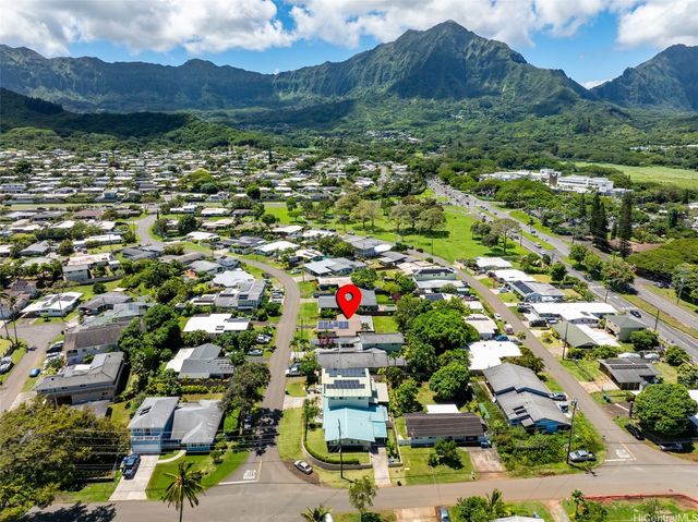 1322 Ulupuni Street, Kailua, HI 96734