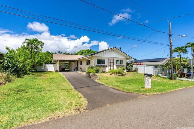 1322 Ulupuni Street, Kailua, HI 96734