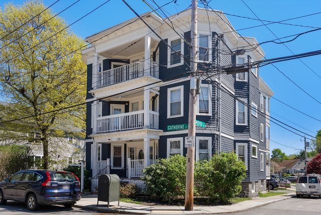 34 Catherine St 6, Boston, MA 02131