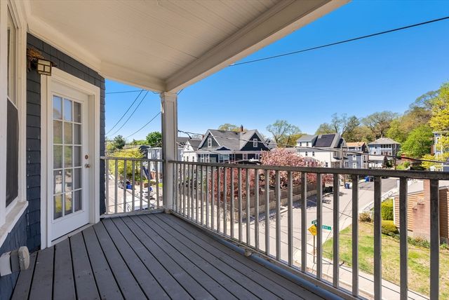34 Catherine St 6, Boston, MA 02131