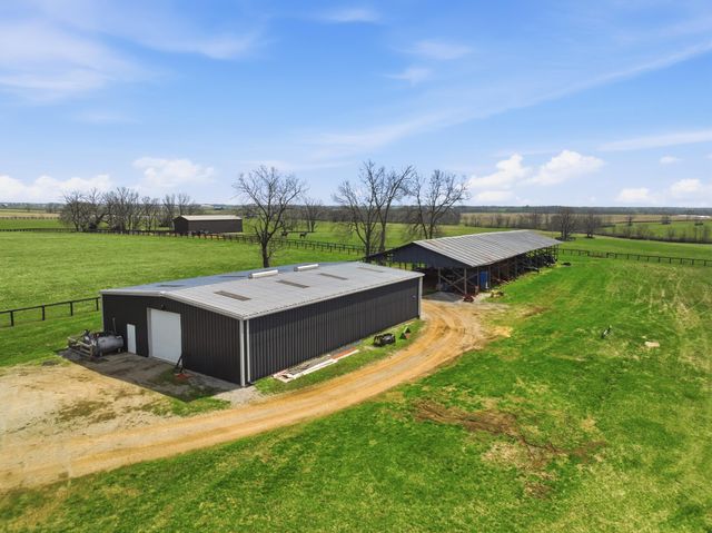 2586 Winchester Road, Paris, KY 40361
