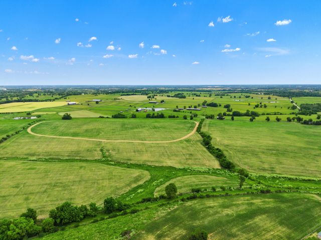 2586 Winchester Road, Paris, KY 40361