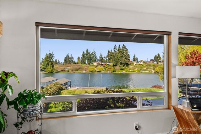 17219 33rd Street Ct E, Lake Tapps, WA 98391