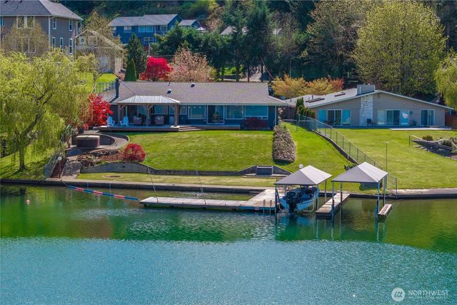 17219 33rd Street Ct E, Lake Tapps, WA 98391