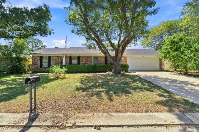933 Lazy Trl, New Braunfels, TX 78130