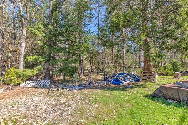 9780 Monument Drive, Grants Pass, OR 97526