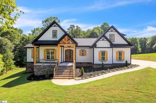 574 Paramount Drive, Seneca, SC 29678