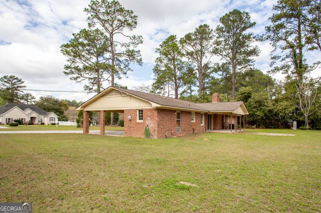 2775 Seminole Trail, Waycross, GA 31503