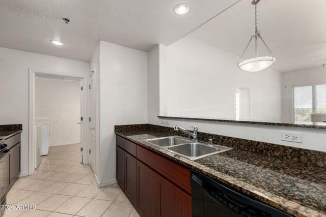 2302 N CENTRAL Avenue 404, Phoenix, AZ 85004