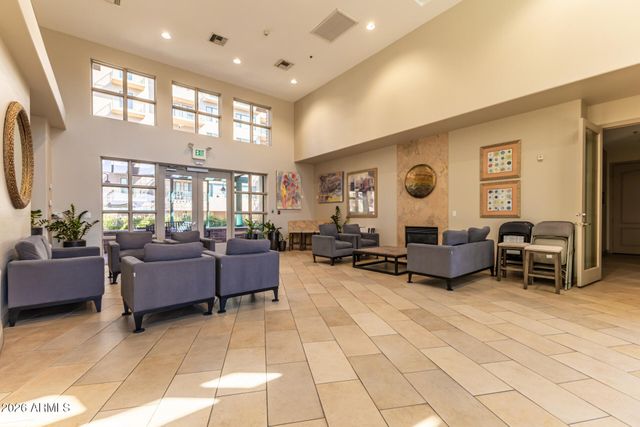 2302 N CENTRAL Avenue 404, Phoenix, AZ 85004