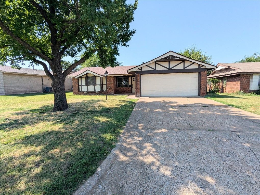 104 SW 10th Street, Moore, OK 73160