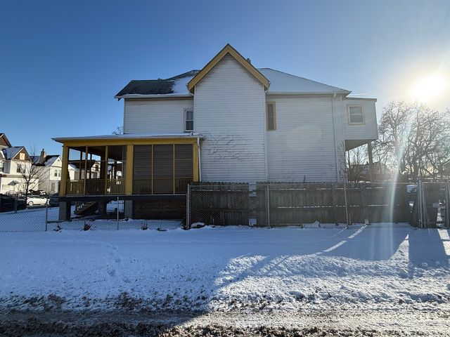 7700 S Lowe Avenue, Chicago, IL 60620