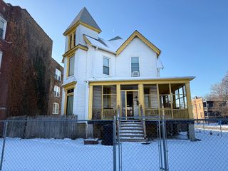 7700 S Lowe Avenue, Chicago, IL 60620