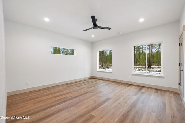 53 WALLACE LN, Blanchard, ID 83804