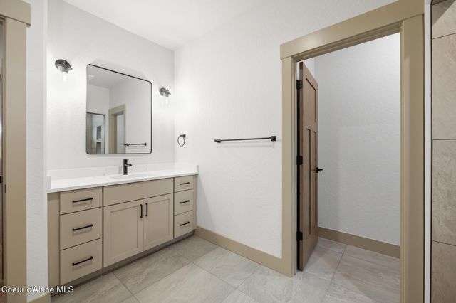 53 WALLACE LN, Blanchard, ID 83804