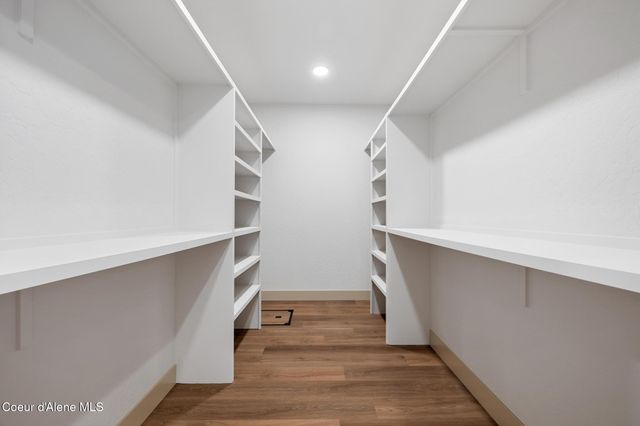 53 WALLACE LN, Blanchard, ID 83804