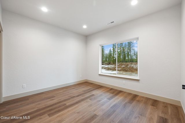 53 WALLACE LN, Blanchard, ID 83804