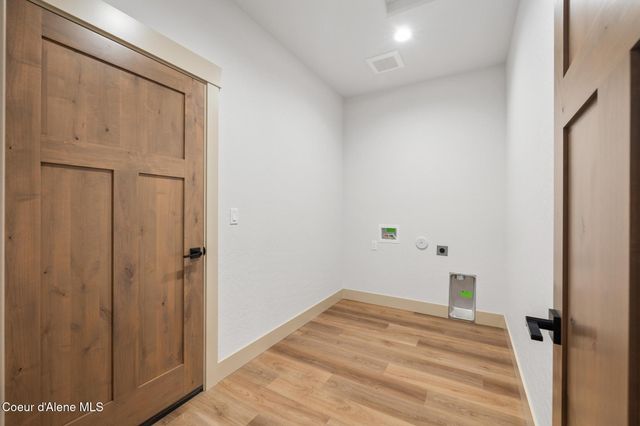 53 WALLACE LN, Blanchard, ID 83804