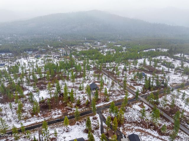 53 WALLACE LN, Blanchard, ID 83804