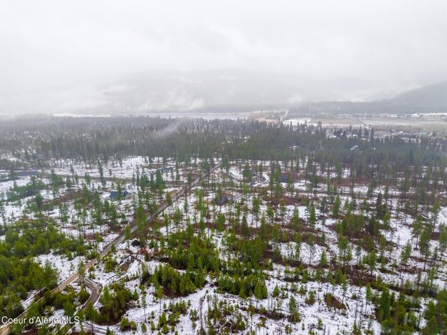 53 WALLACE LN, Blanchard, ID 83804