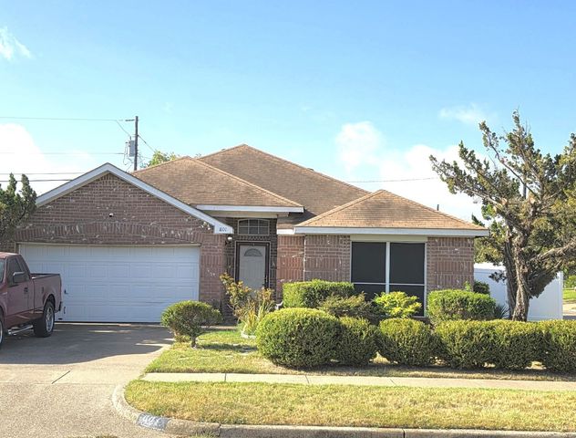 801 Ragland, Cedar Hill, TX 75104
