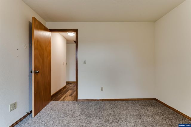 4826 Chestnut Ct SE, Albany, OR 97322