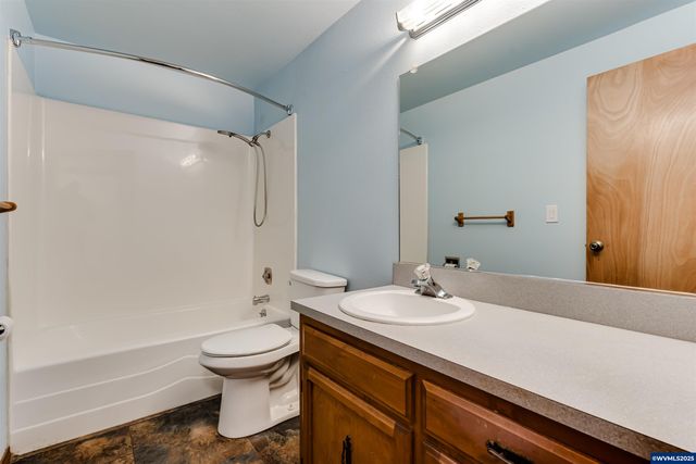 4826 Chestnut Ct SE, Albany, OR 97322