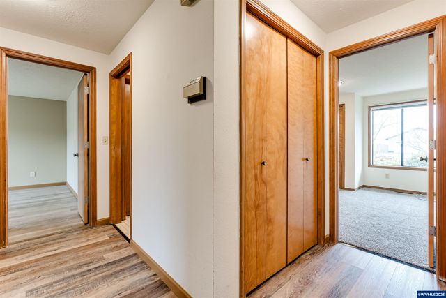 4826 Chestnut Ct SE, Albany, OR 97322