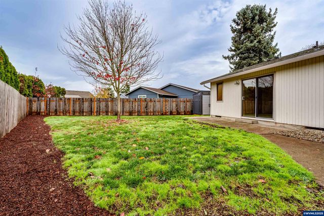 4826 Chestnut Ct SE, Albany, OR 97322