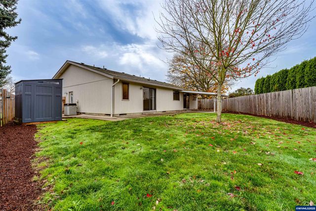 4826 Chestnut Ct SE, Albany, OR 97322