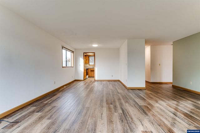 4826 Chestnut Ct SE, Albany, OR 97322