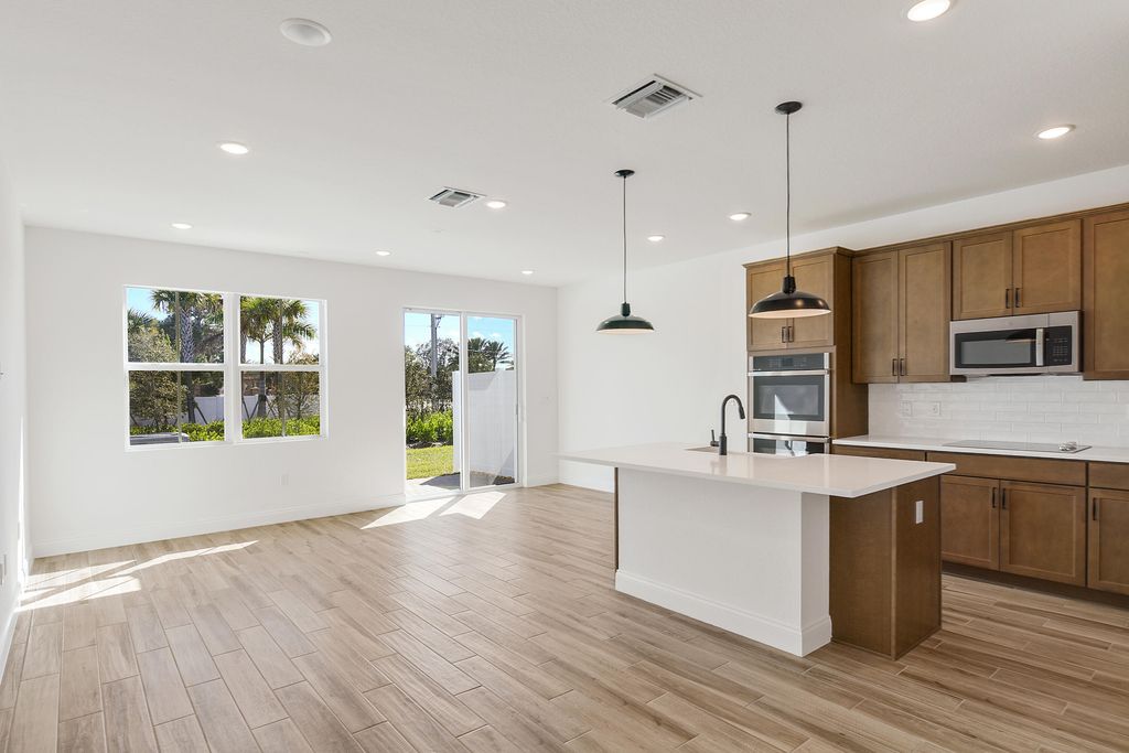 164 SE Birch Terrace, Stuart, FL 34997