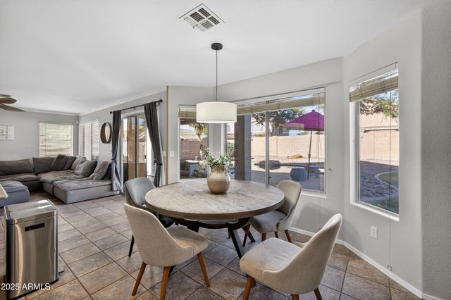 2272 E TORREY PINES Place, Chandler, AZ 85249