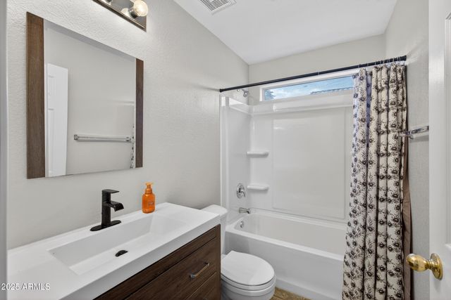 2272 E TORREY PINES Place, Chandler, AZ 85249