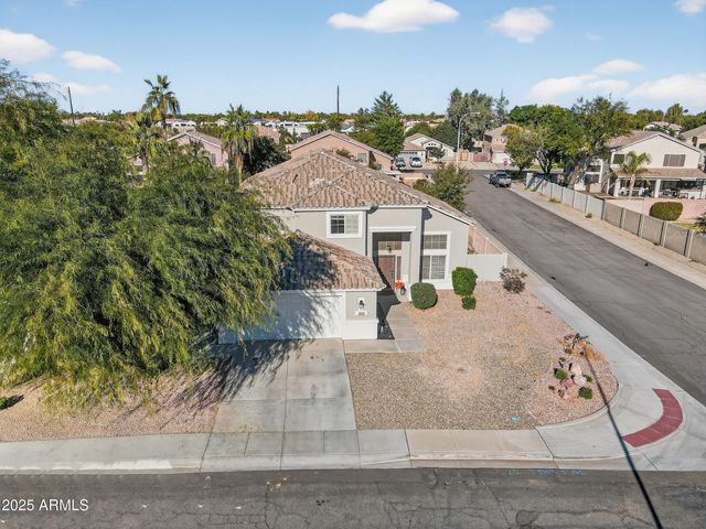 2272 E TORREY PINES Place, Chandler, AZ 85249