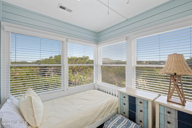 16 Waterthrush Court, Southport, NC 28461