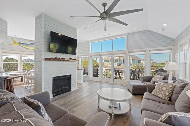 16 Waterthrush Court, Southport, NC 28461