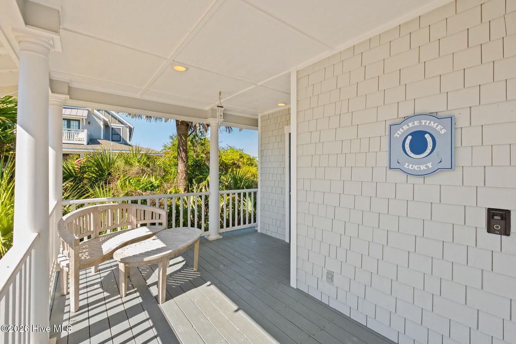 Image 20 of property listing at 16 Waterthrush Court, Southport, NC 28461