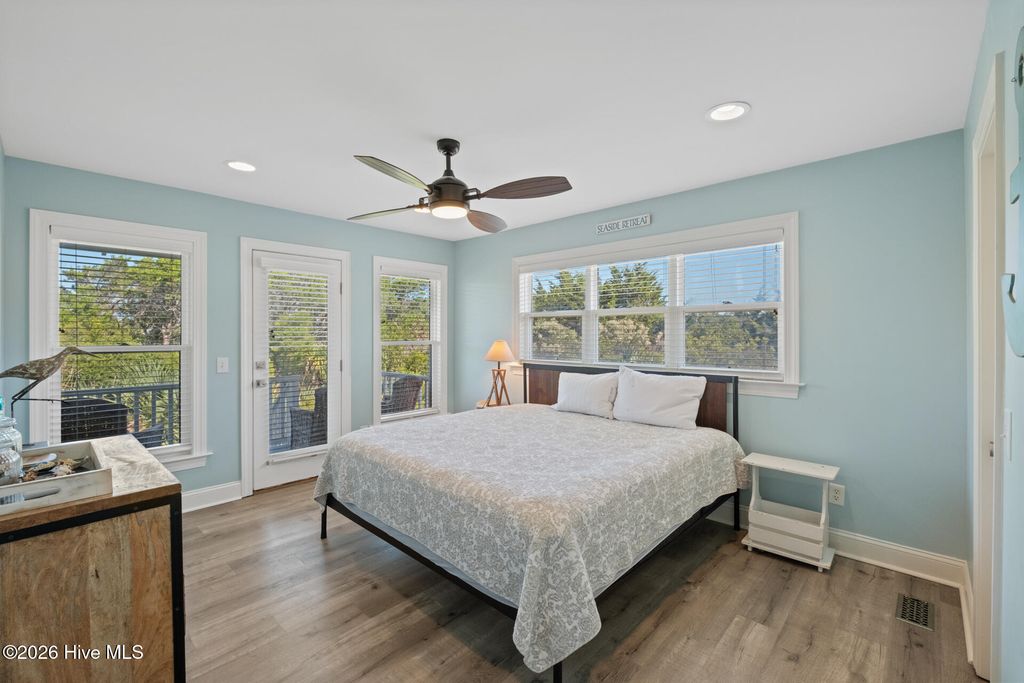 Image 36 of property listing at 16 Waterthrush Court, Southport, NC 28461