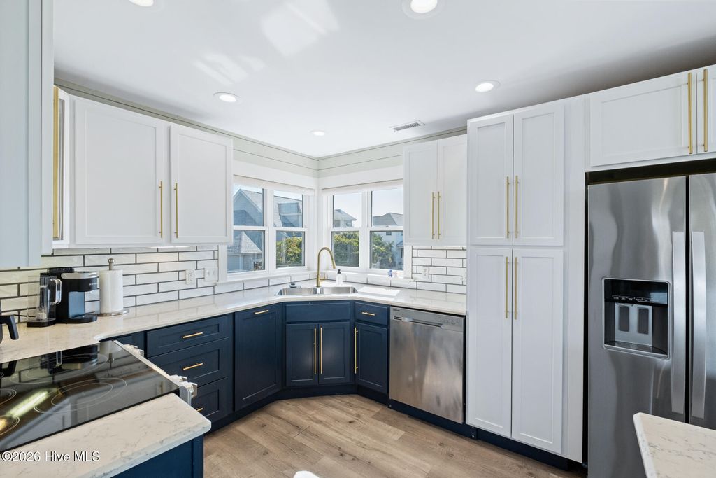 Image 37 of property listing at 16 Waterthrush Court, Southport, NC 28461