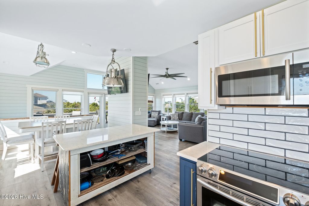 Image 38 of property listing at 16 Waterthrush Court, Southport, NC 28461