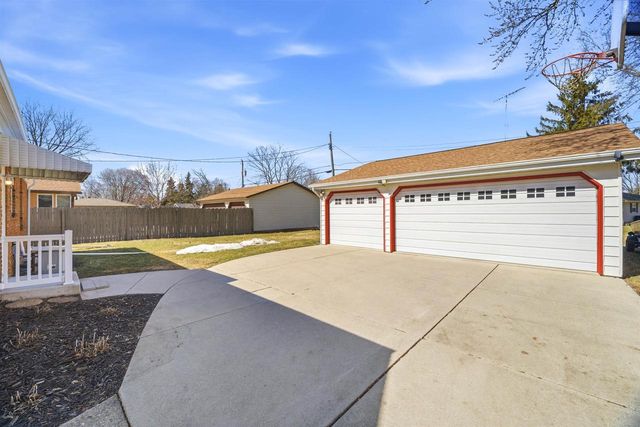 543 4TH STREET, Fond Du Lac, WI 54935