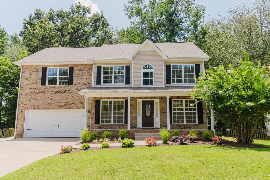 3120 Holly Pt, Clarksville, TN 37043